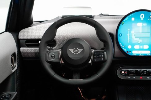 Certified 2025 MINI Cooper S image 12