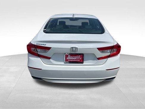 Used 2018 Honda Accord LX image 4