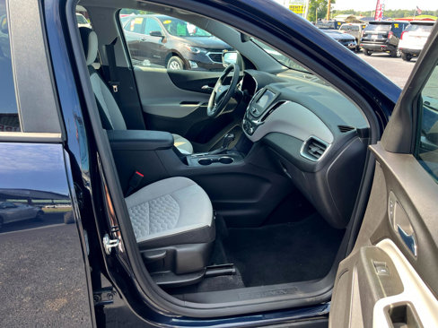 Used 2020 Chevrolet Equinox LS w/ LS Convenience Package image 28