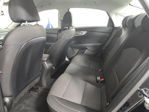 Used 2023 Kia Forte LXS image 9