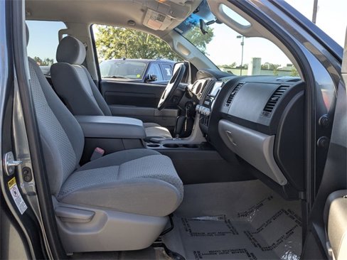 Used 2010 Toyota Tundra 4x4 Double Cab image 22