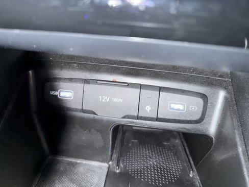 Used 2022 Hyundai Santa Cruz SEL Premium image 17