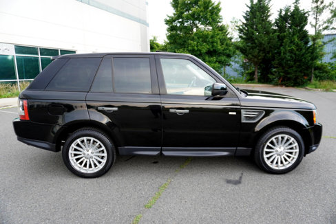 Used 2011 Land Rover Range Rover Sport HSE image 8