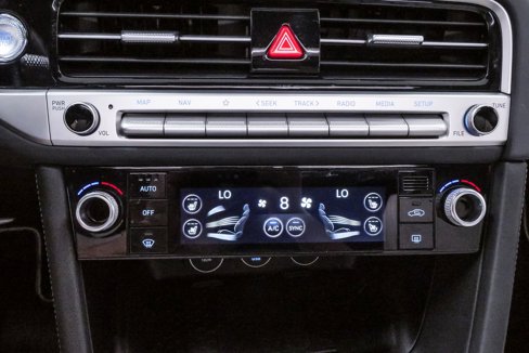 Certified 2025 Genesis G70 2.5T w/ Sport Prestige Package image 17