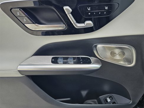 New 2026 Mercedes-Benz GLC 350e 4MATIC image 15