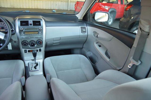 Used 2011 Toyota Corolla LE image 41