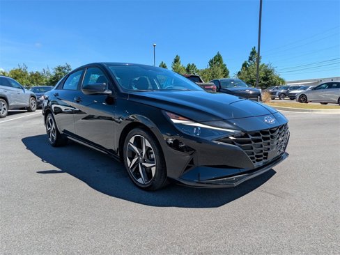 Used 2023 Hyundai Elantra SEL w/ Convenience Package image 3