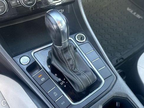 Used 2019 Volkswagen Jetta R-Line image 15