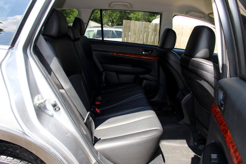 Used 2011 Subaru Outback 2.5i Limited image 33
