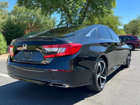Used 2018 Honda Accord Sport image 9