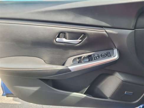 Used 2023 Nissan Sentra SR w/ SR Premium Package image 24