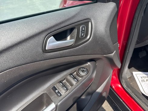 Used 2018 Ford Escape SEL w/ SEL Sport Appearance Package image 26