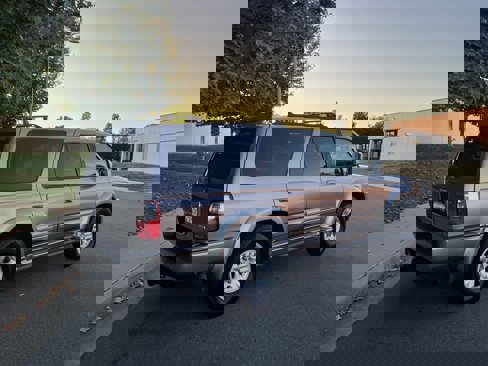 Used 2002 Toyota 4Runner Limited image 4