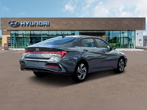New 2025 Hyundai Elantra SEL image 7