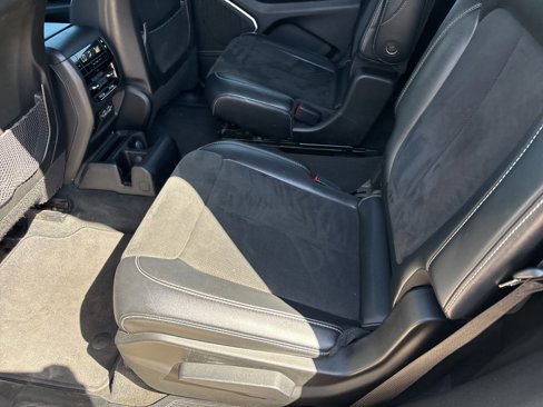 Used 2022 Jeep Grand Cherokee L Laredo image 19