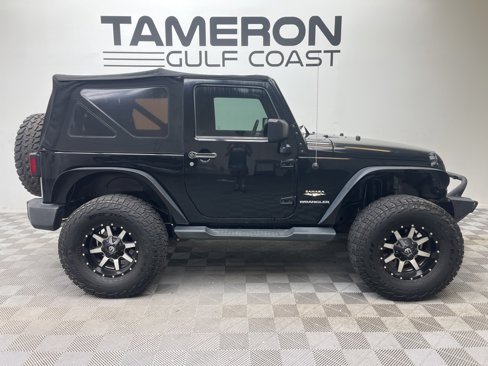 Used 2015 Jeep Wrangler Sahara w/ Connectivity Group image 4