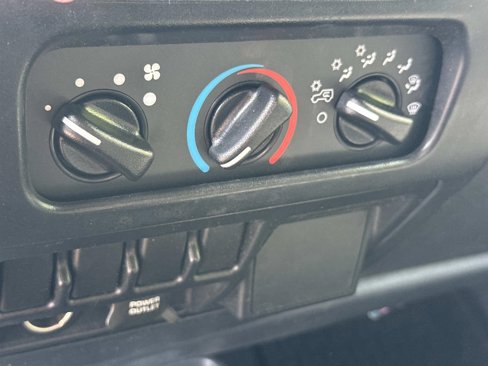 Used 2006 Jeep Wrangler SE image 16