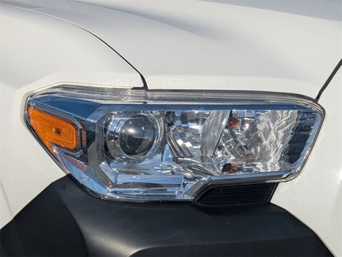 Used 2023 Toyota Tacoma SR image 9