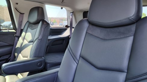 Used 2017 Cadillac Escalade Luxury image 35