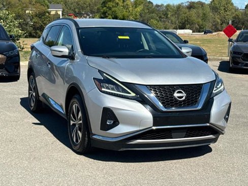 Used 2023 Nissan Murano SV image 3