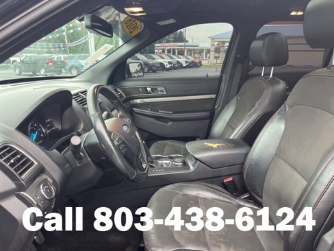 Used 2018 Ford Explorer XLT w/ Equipment Group 202A image 7