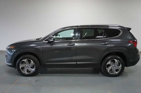 Used 2023 Hyundai Santa Fe SEL image 2