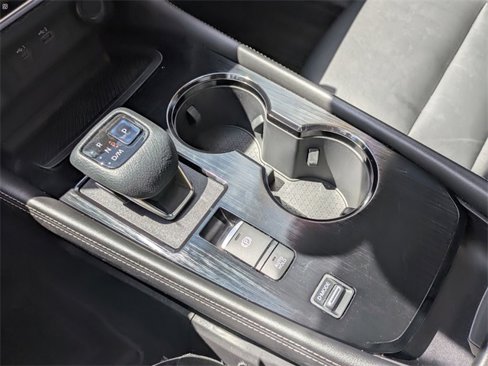 Used 2021 Nissan Rogue SL w/ Premium Package image 24
