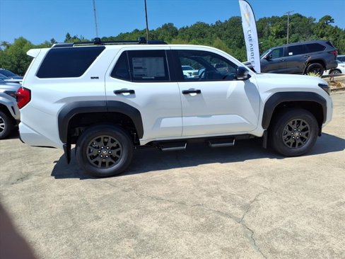 New 2025 Toyota 4Runner SR5 image 7