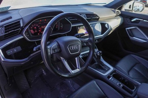 Used 2023 Audi Q3 2.0T Premium image 12