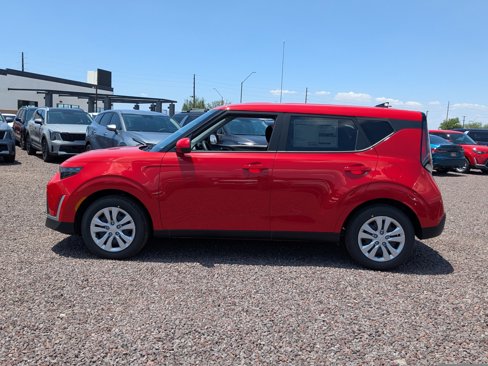 New 2025 Kia Soul LX image 2