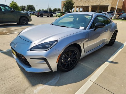Used 2023 Toyota GR86 Premium image 2