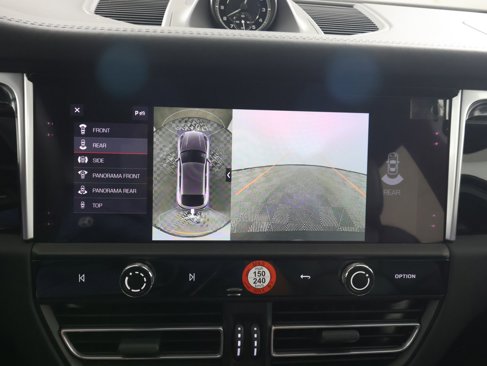 New 2024 Porsche Macan image 24