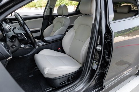 Used 2019 Kia Stinger Premium image 39
