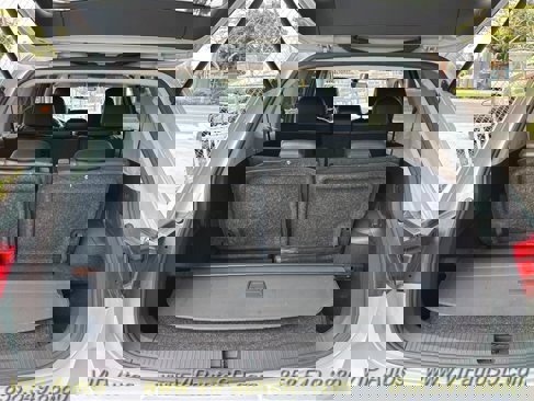 Used 2018 Volkswagen Tiguan SE image 12