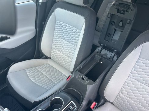 Used 2020 Chevrolet Equinox LS w/ LS Convenience Package image 23