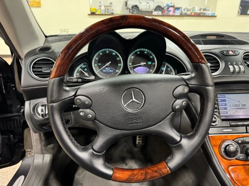 Used 2005 Mercedes-Benz SL 500 image 43