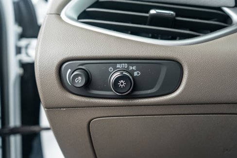 Used 2022 Chevrolet Malibu LT image 19