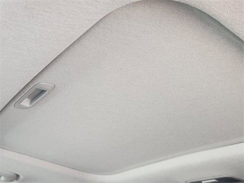 Used 2024 Hyundai Venue SEL image 25
