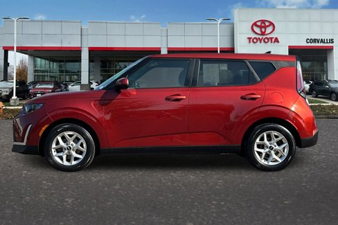 Used 2023 Kia Soul LX w/ LX Technology Package image 7