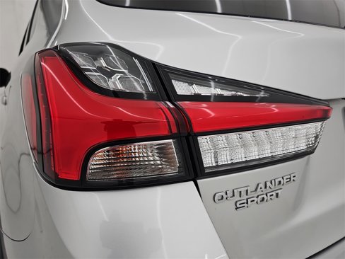 Used 2022 Mitsubishi Outlander Sport ES image 37
