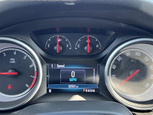 Used 2018 Buick Regal Essence w/ Driver Confidence Package #1 image 17