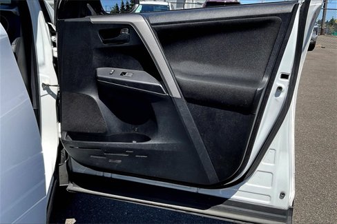 Used 2018 Toyota RAV4 LE w/ All Weather Liner Package image 24