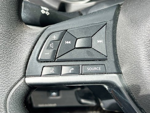 Certified 2019 Nissan Kicks S image 30