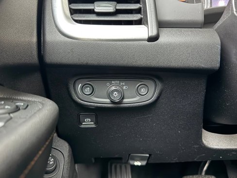 Used 2019 GMC Terrain SLT w/ Preferred Package image 23