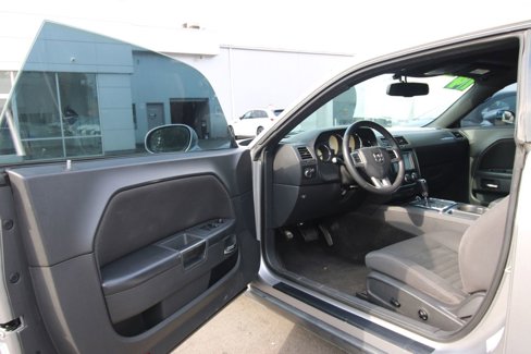 Used 2014 Dodge Challenger SXT w/ Sport Appearance Package image 9
