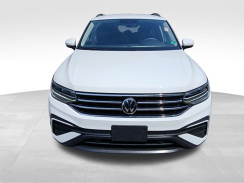 Used 2023 Volkswagen Tiguan S image 9