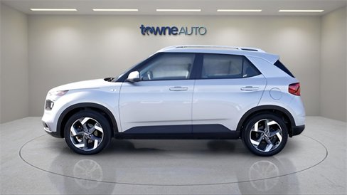 Used 2022 Hyundai Venue SEL image 5