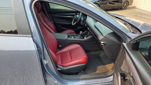 Used 2025 MAZDA MAZDA3 s image 13