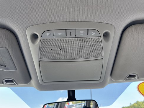 Used 2017 Nissan Rogue S image 17