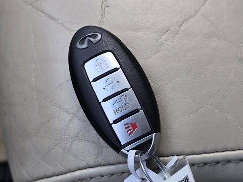 Used 2012 INFINITI QX56 4WD w/ Deluxe Touring Pkg image 34
